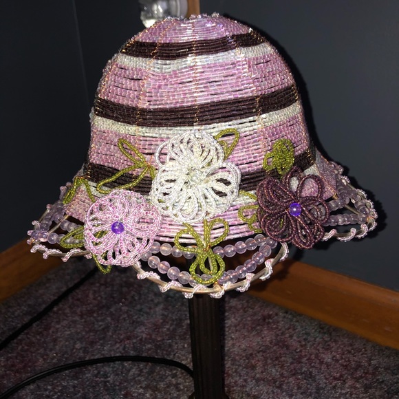 Vintage Beaded Hat Side Lamp - Picture 7 of 8